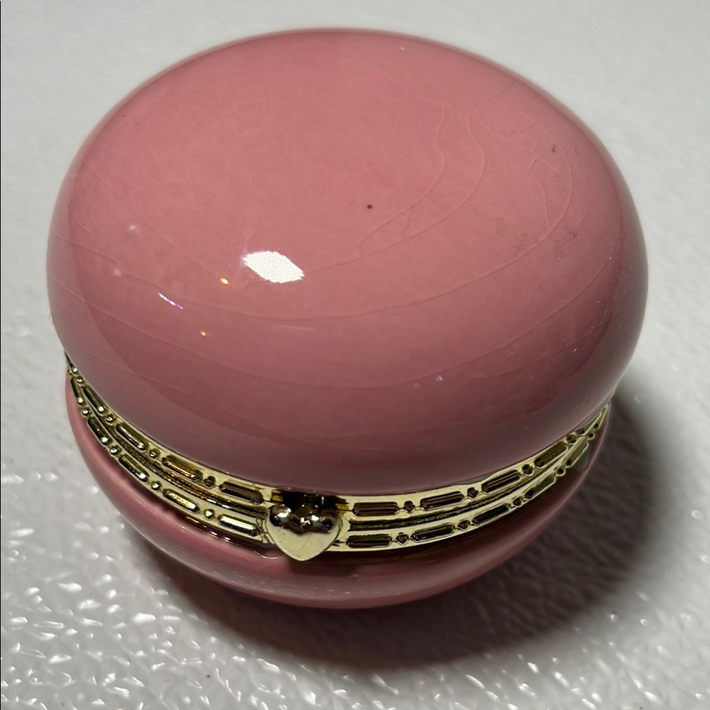 Pink and Blue Trinket Boxes with Gold Accents w/2 sets of Costume Earrings NEW - Picture 5 of 9